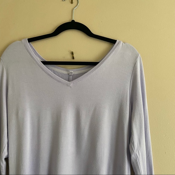 Lou & grey• lavender pastel purple long sleeve soft top - Picture 2 of 8
